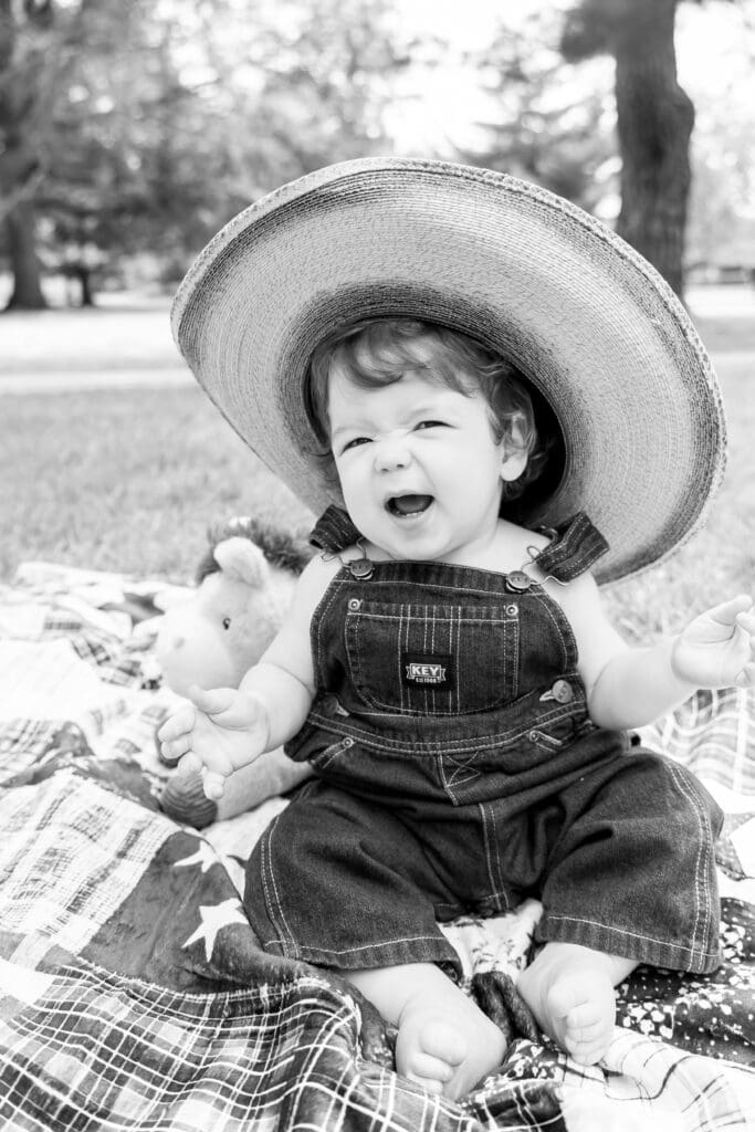 Simple cute cowboy first birthday photoshoot in pittsburg ks